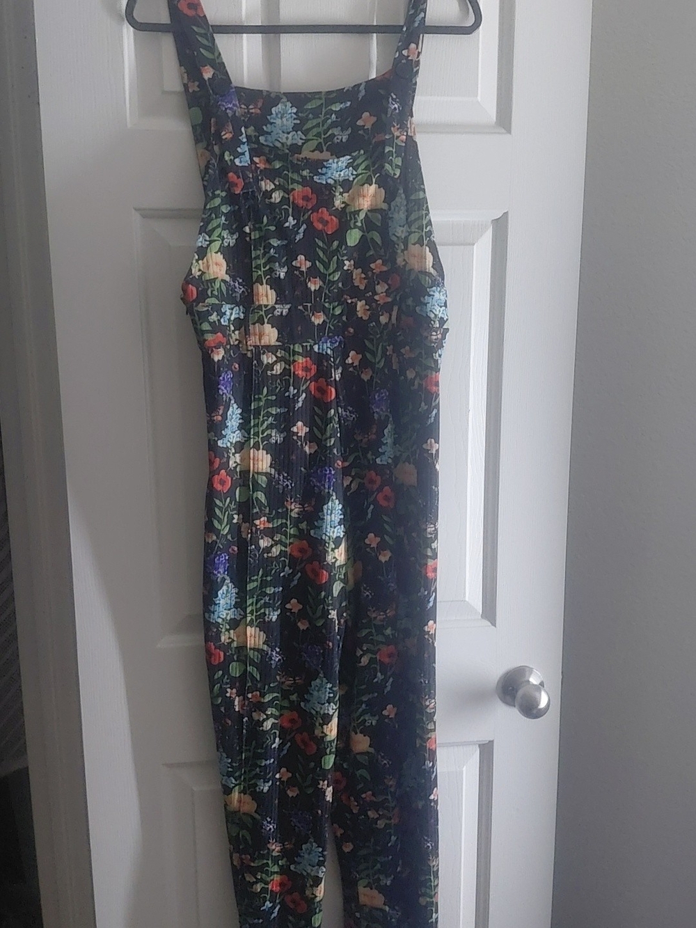 Floral Print Sleeveless Jumpsuit - Black Multi